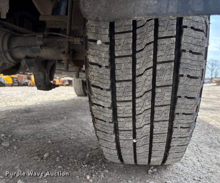 image for item FB3085 2019 Ford F350 Crew Cab pickup truck