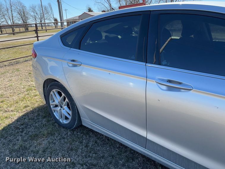 image for item FB3107 2016 Ford Fusion SE 