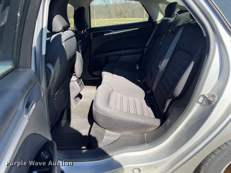 image for item FB3107 2016 Ford Fusion SE 