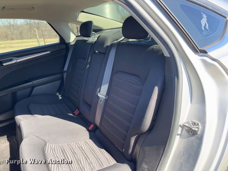 image for item FB3107 2016 Ford Fusion SE 