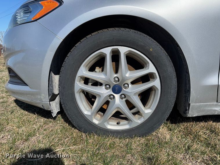 image for item FB3107 2016 Ford Fusion SE 