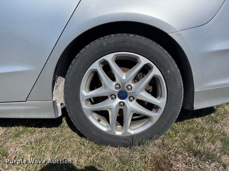 image for item FB3107 2016 Ford Fusion SE 