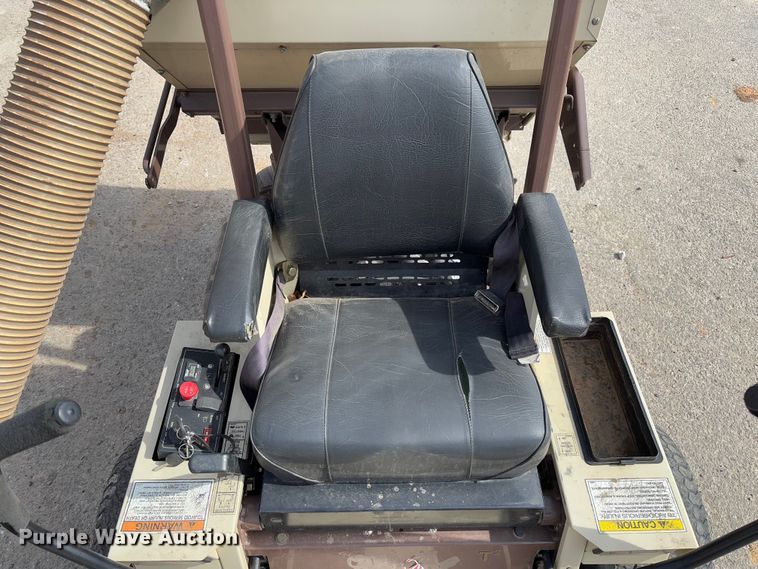 image for item FB3115 Grasshopper 620T2 ZTR lawn mower