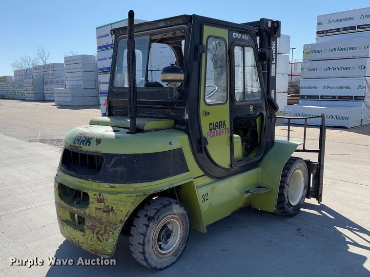 image for item FB3130 Clark CMP40D forklift