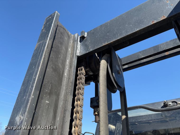 image for item FB3130 Clark CMP40D forklift