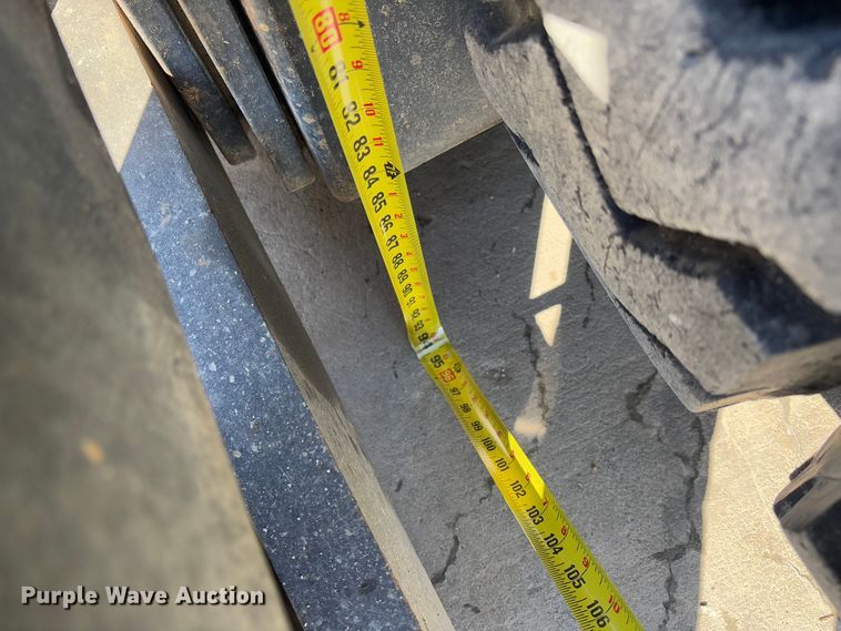 image for item FB3130 Clark CMP40D forklift