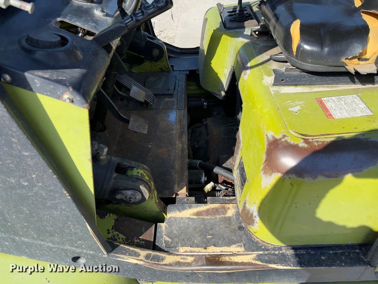 image for item FB3130 Clark CMP40D forklift