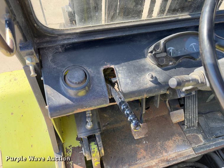 image for item FB3130 Clark CMP40D forklift