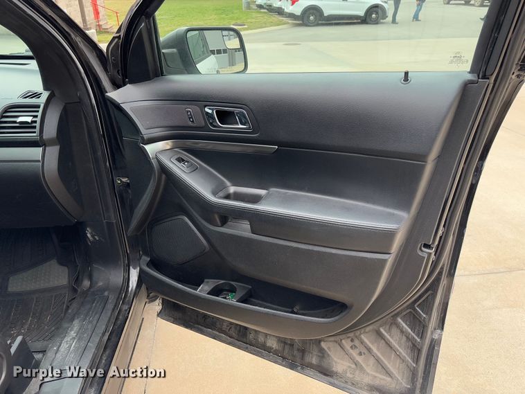 image for item FB3167 2017 Ford Explorer Police Interceptor SUV