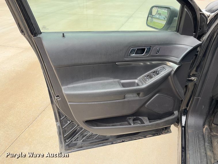 image for item FB3168 2015 Ford Explorer Police Interceptor SUV