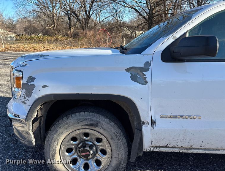 image for item FB3478 2015 GMC Sierra 1500 Crew Cab pickup truck