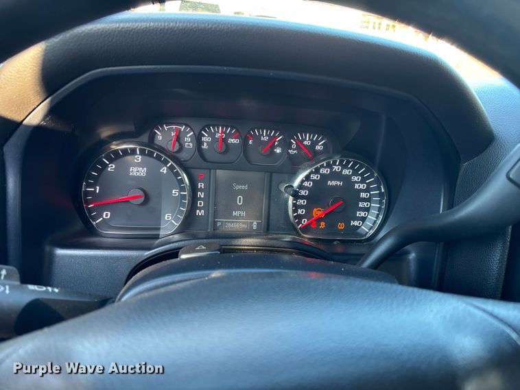 image for item FB3478 2015 GMC Sierra 1500 Crew Cab pickup truck