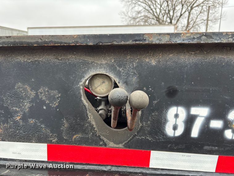 image for item FB3546 2000 Talbert 13DW-50SA-HRG-1-T1 lowboy equipment trailer