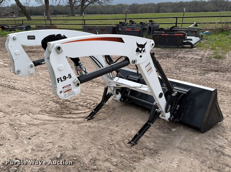 image for item FB7988 Bobcat CTLOADER FL9-5 loader