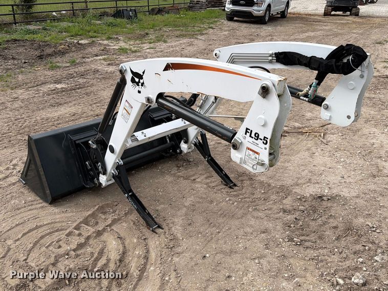 image for item FB7988 Bobcat CTLOADER FL9-5 loader