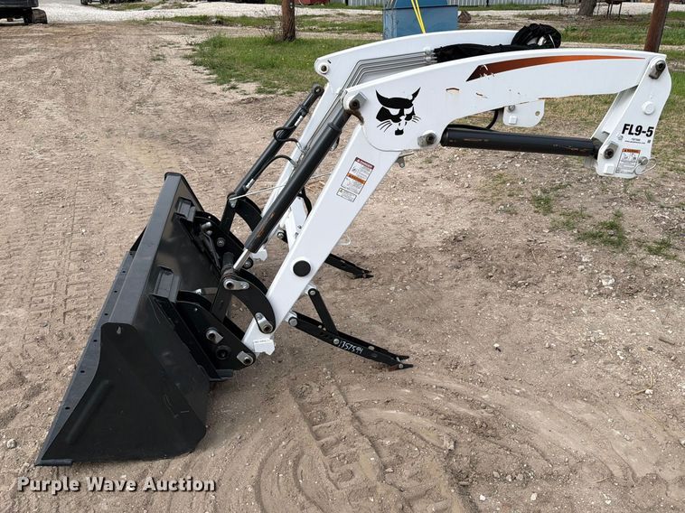 image for item FB7988 Bobcat CTLOADER FL9-5 loader