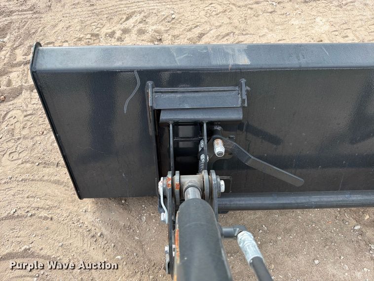 image for item FB7988 Bobcat CTLOADER FL9-5 loader