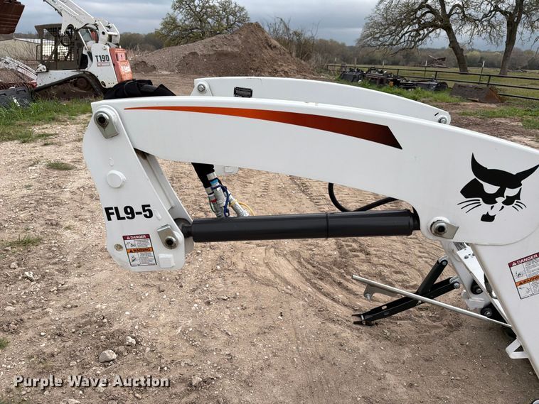 image for item FB7988 Bobcat CTLOADER FL9-5 loader