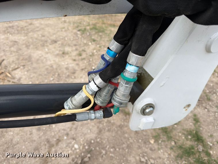 image for item FB7988 Bobcat CTLOADER FL9-5 loader