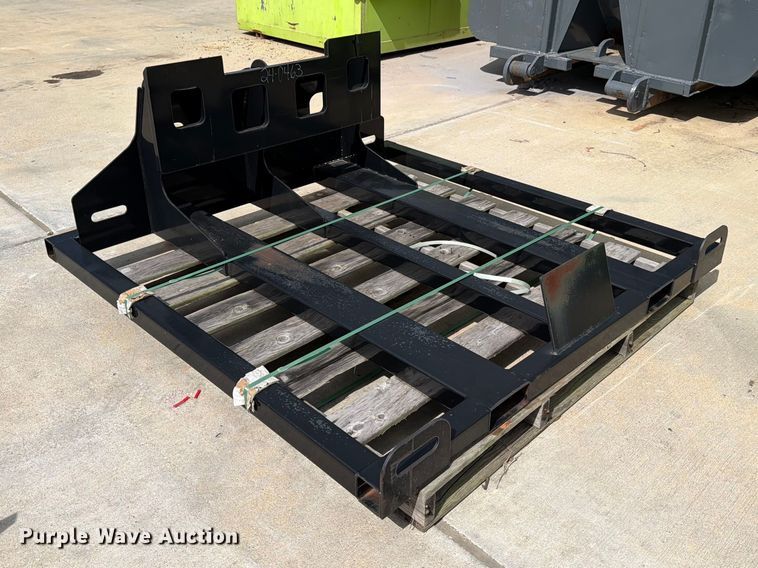 image for item FB7991 Metal pallet