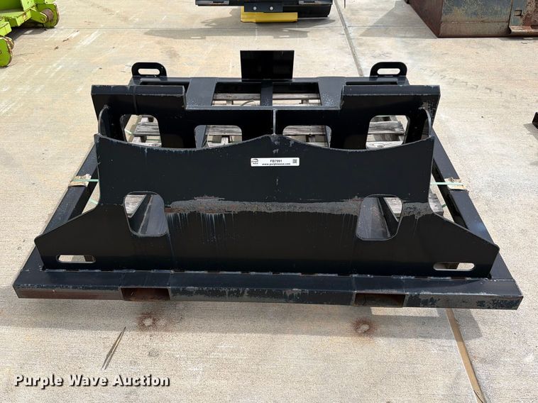 image for item FB7991 Metal pallet