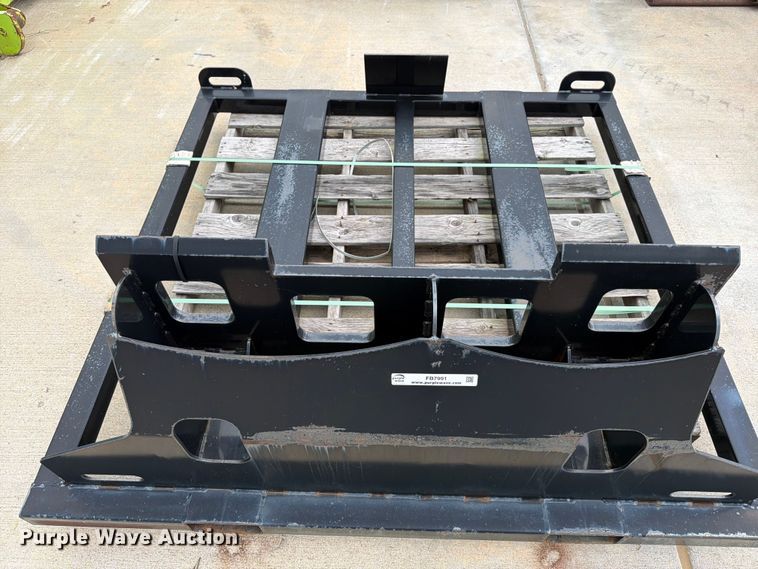 image for item FB7991 Metal pallet