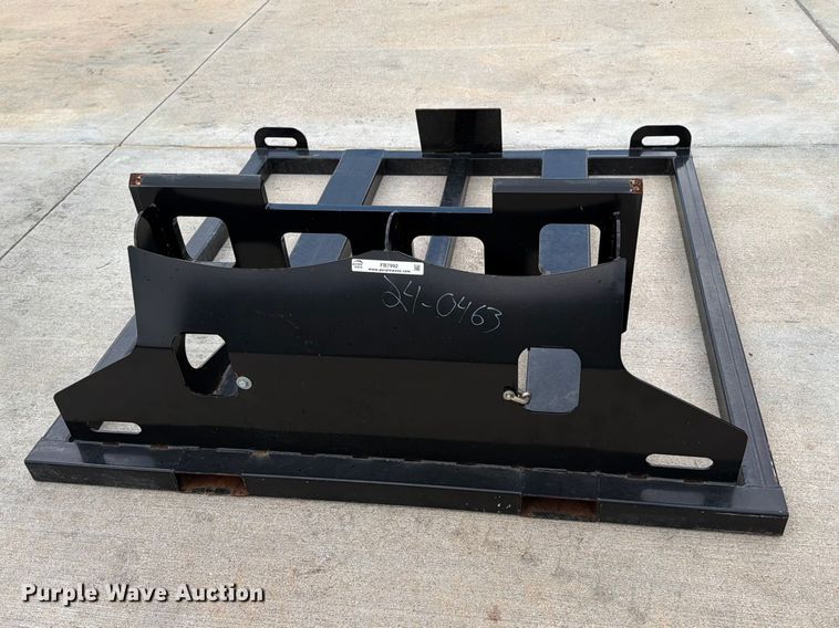 image for item FB7992 Metal pallet