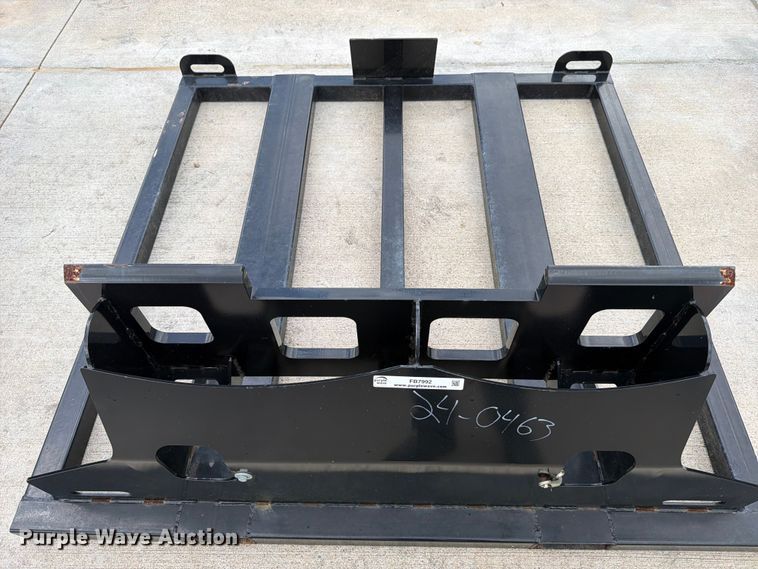 image for item FB7992 Metal pallet