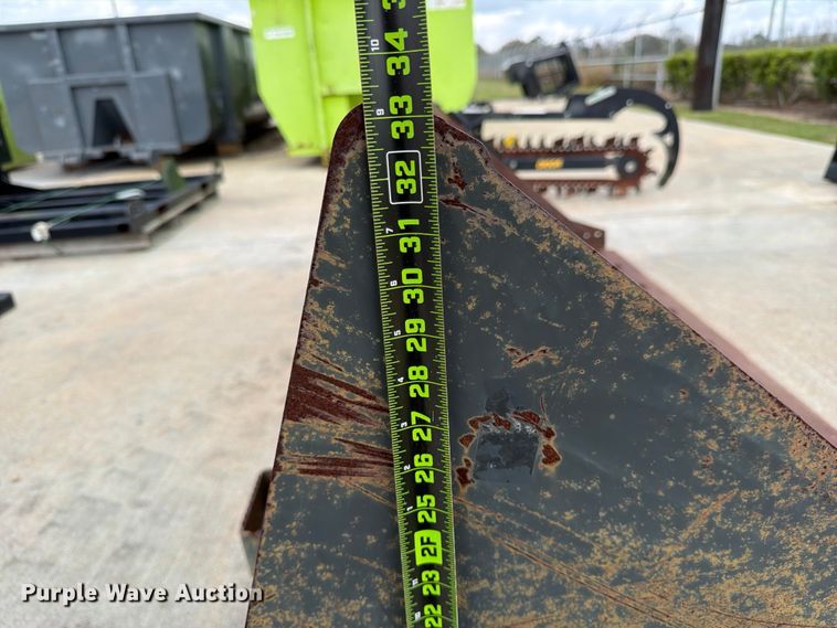 image for item FB7994 Bobcat skid steer bucket