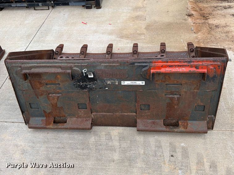 image for item FB7995 Bobcat skid steer bucket