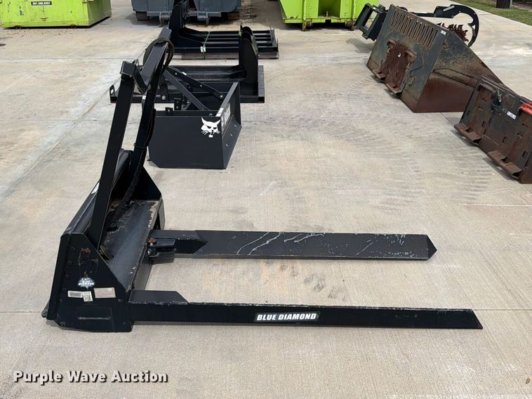 image for item FB7997 Blue Diamond 114092 kid steer nursery fork