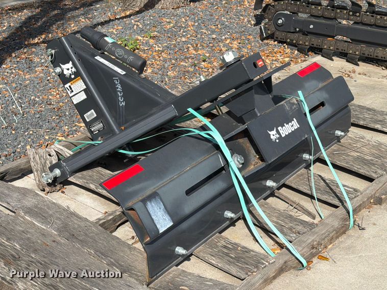 image for item FB7999 Bobcat Angle blade 60 blade