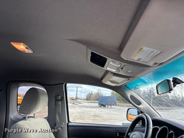 image for item FC1629 2008 Toyota Tacoma Ext. Cab pickup truck