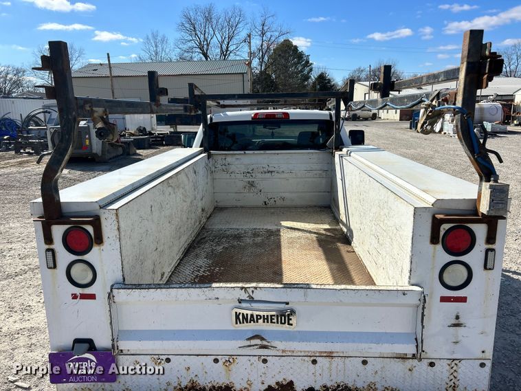 image for item FC5065 2015 GMC Sierra 3500HD Ext. Cab utility bed pickup truck