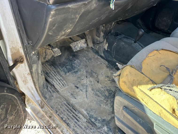 image for item FC5065 2015 GMC Sierra 3500HD Ext. Cab utility bed pickup truck