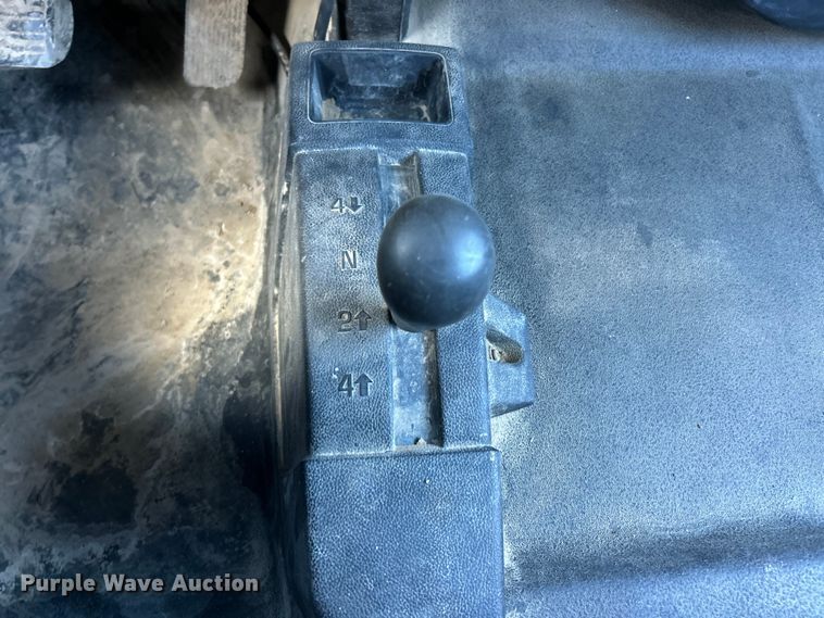 image for item FC5065 2015 GMC Sierra 3500HD Ext. Cab utility bed pickup truck