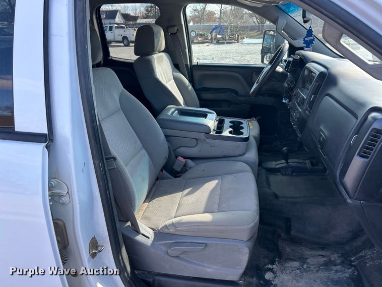 image for item FC5065 2015 GMC Sierra 3500HD Ext. Cab utility bed pickup truck