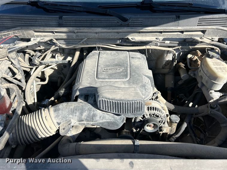 image for item FC5065 2015 GMC Sierra 3500HD Ext. Cab utility bed pickup truck