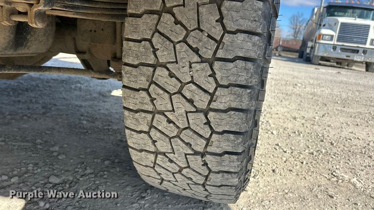 image for item FC5065 2015 GMC Sierra 3500HD Ext. Cab utility bed pickup truck