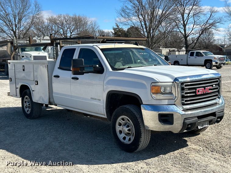 image for item FC5066 2015 GMC Sierra 3500HD Ext. Cab utility bed pickup truck