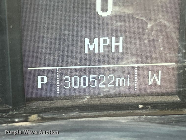 image for item FC5066 2015 GMC Sierra 3500HD Ext. Cab utility bed pickup truck