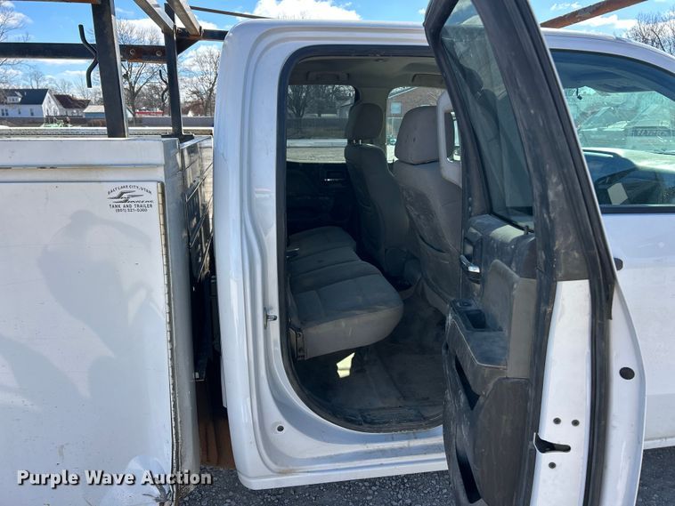 image for item FC5066 2015 GMC Sierra 3500HD Ext. Cab utility bed pickup truck