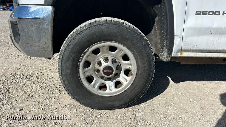 image for item FC5066 2015 GMC Sierra 3500HD Ext. Cab utility bed pickup truck