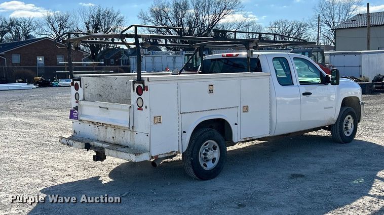 image for item FC5067 2010 Chevrolet Silverado 2500HD Ext. Cab utility bed pickup truck