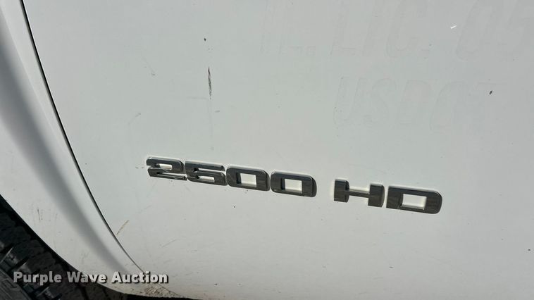 image for item FC5067 2010 Chevrolet Silverado 2500HD Ext. Cab utility bed pickup truck