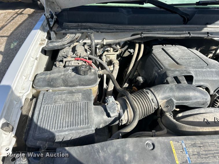 image for item FC5067 2010 Chevrolet Silverado 2500HD Ext. Cab utility bed pickup truck