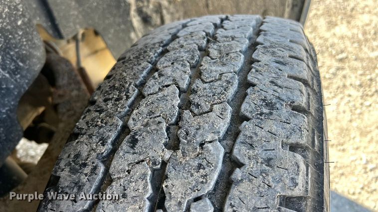 image for item FC5067 2010 Chevrolet Silverado 2500HD Ext. Cab utility bed pickup truck