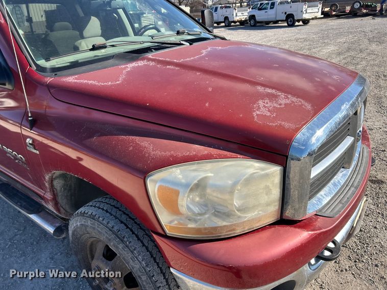 image for item FC5068 2006 Dodge Ram 3500 Ext. Cab utility bed pickup truck