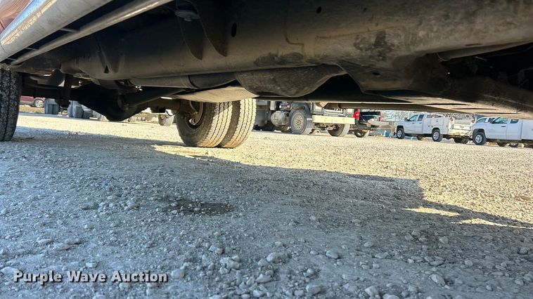 image for item FC5068 2006 Dodge Ram 3500 Ext. Cab utility bed pickup truck