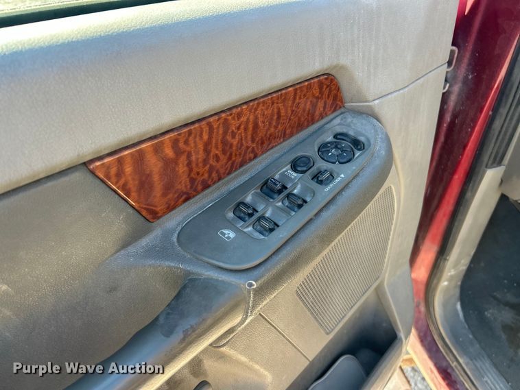 image for item FC5068 2006 Dodge Ram 3500 Ext. Cab utility bed pickup truck